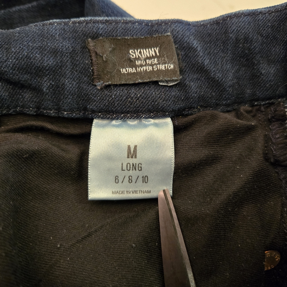 Express - Mid Rise Ultra Stretch Jeans - Picture 10 of 11